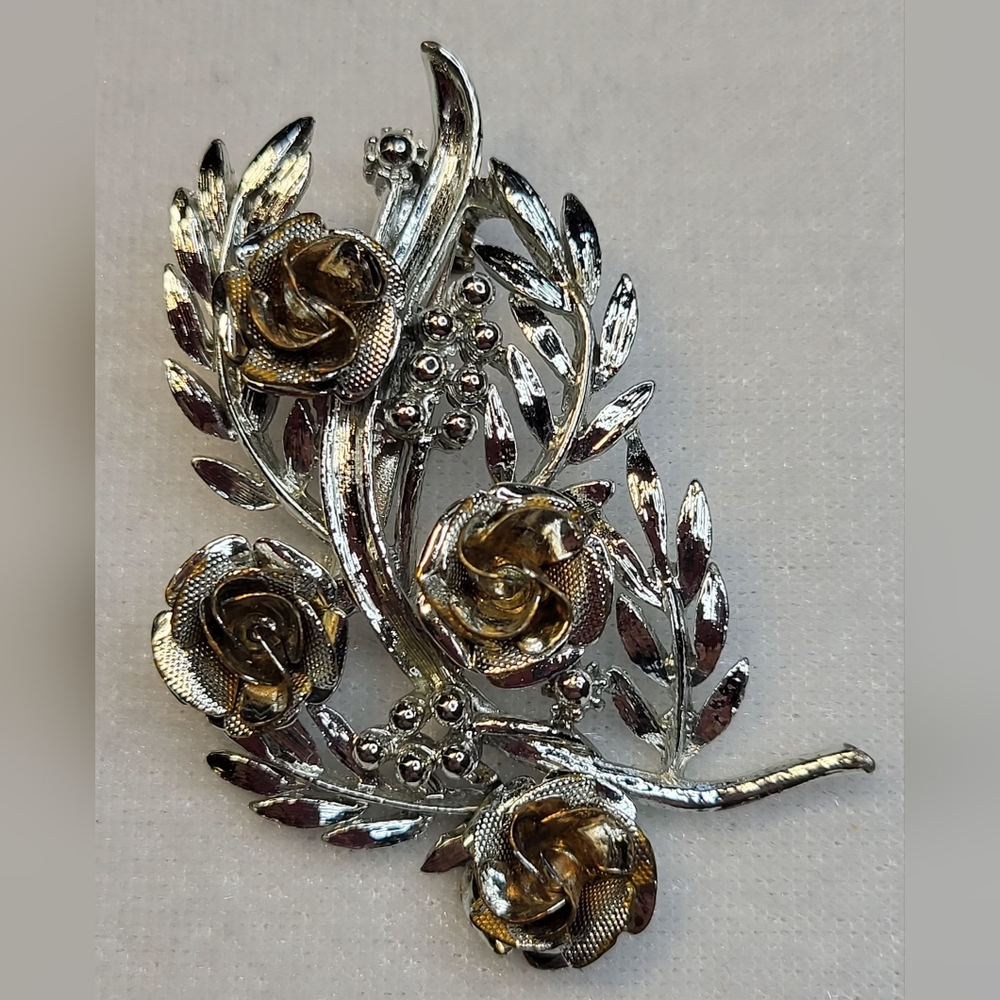 Vintage Silver-tone Floral Brooch / Pin